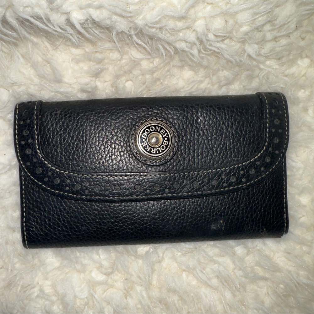 DOONEY & BOURKE Black Leather Wallet 🖤🖤